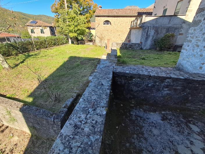 Image No.6-3 Bed House for sale