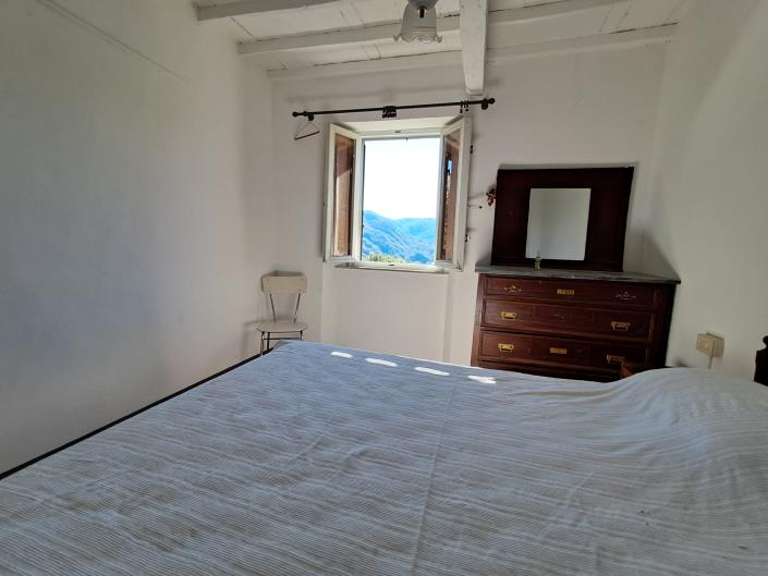 Image No.20-3 Bed House for sale