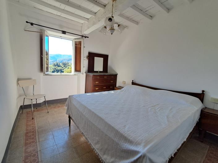 Image No.21-3 Bed House for sale