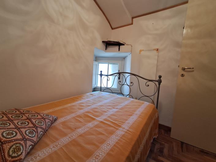 Image No.13-3 Bed House for sale