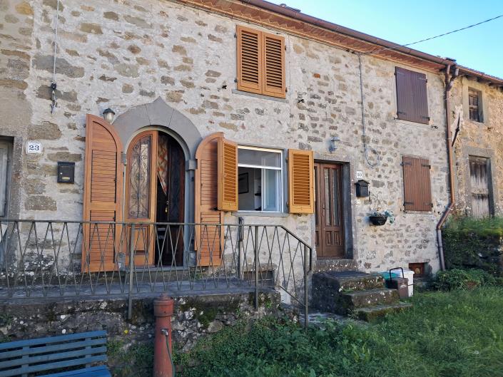 Image No.19-3 Bed House for sale