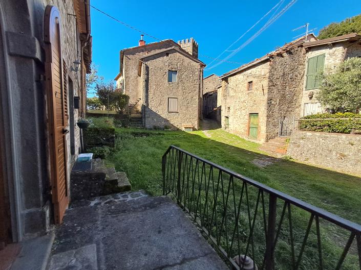 Image No.20-3 Bed House for sale