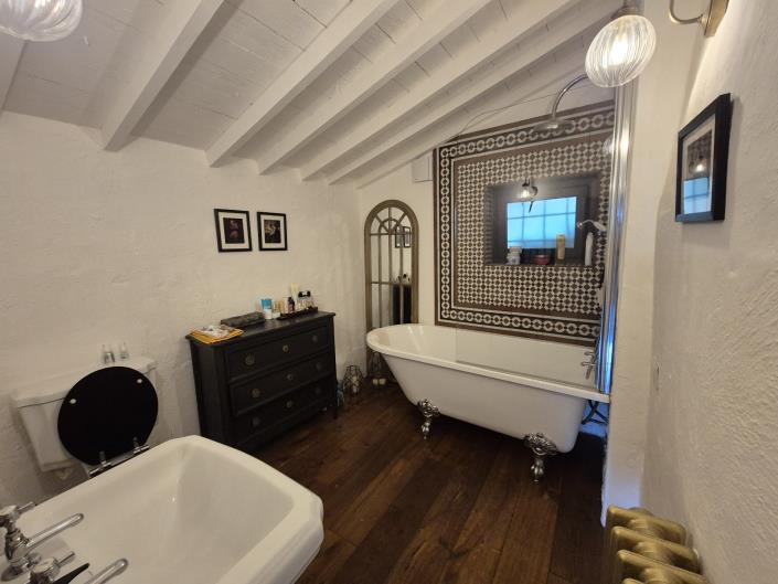 Image No.3-5 Bed House/Villa for sale