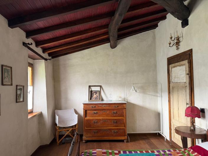 Image No.10-3 Bed House for sale