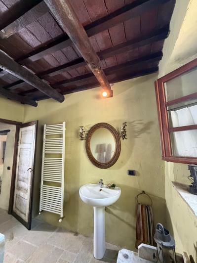 Image No.12-3 Bed House for sale