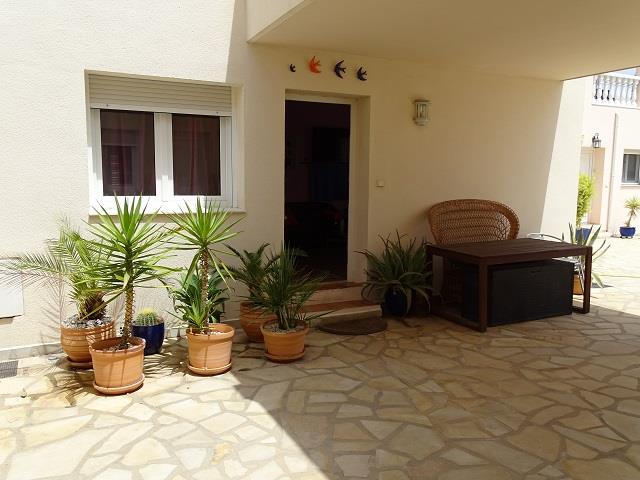 Image No.3-4 Bed Townhouse for sale