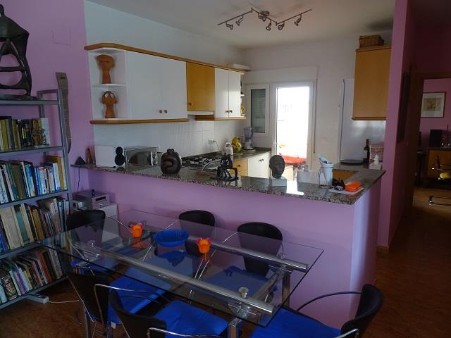 Image No.11-4 Bed Townhouse for sale