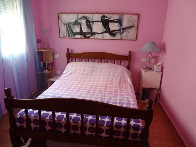 Image No.12-4 Bed Townhouse for sale