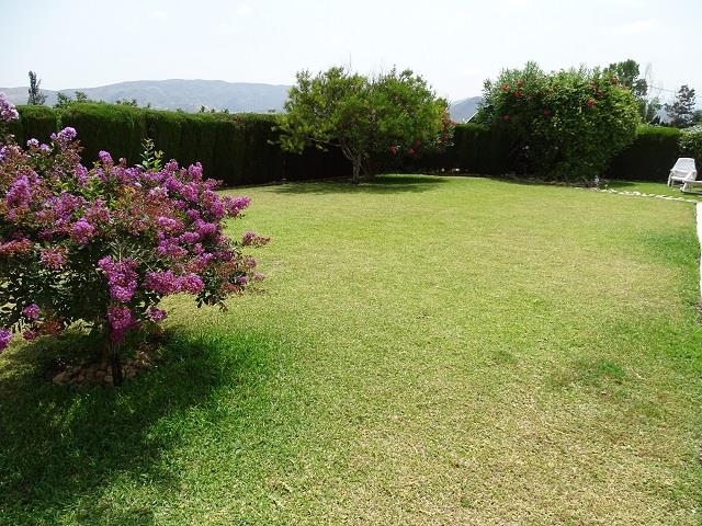 Image No.24-4 Bed Townhouse for sale