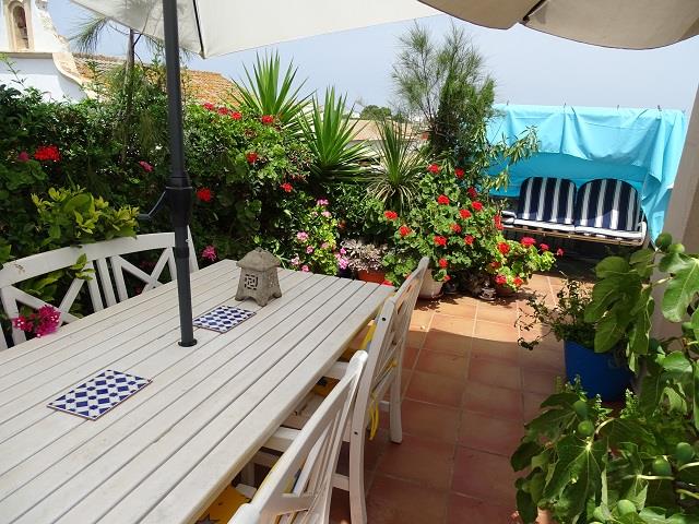 Image No.28-4 Bed Townhouse for sale