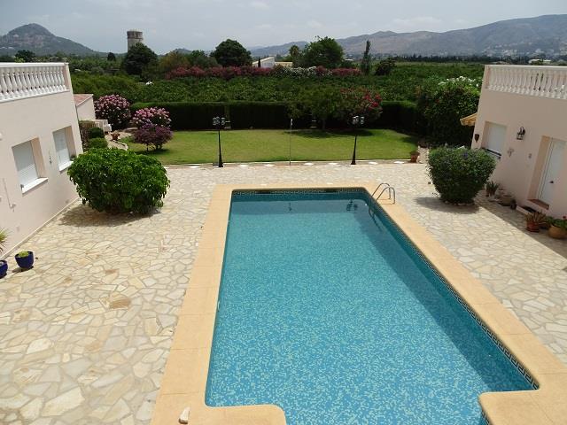 Image No.29-4 Bed Townhouse for sale