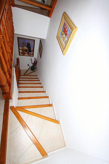 Image No.22-3 Bed Townhouse for sale