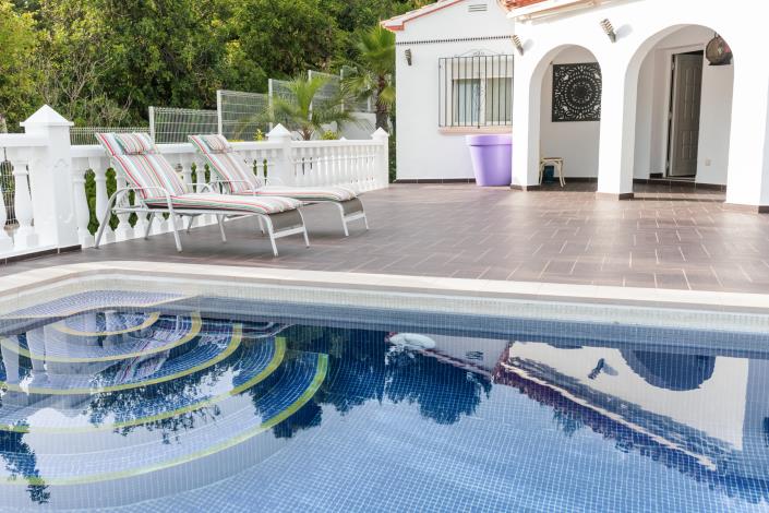 Image No.1-3 Bed Villa / Detached for sale