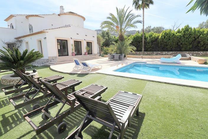 Image No.1-4 Bed Villa for sale