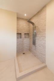 13--Master-En-Suite-Shower
