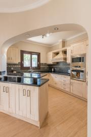 18--Kitchen