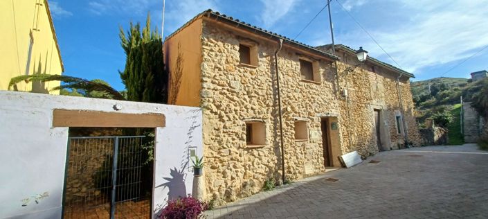 Image No.22-3 Bed Townhouse for sale