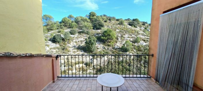 Image No.24-3 Bed Townhouse for sale