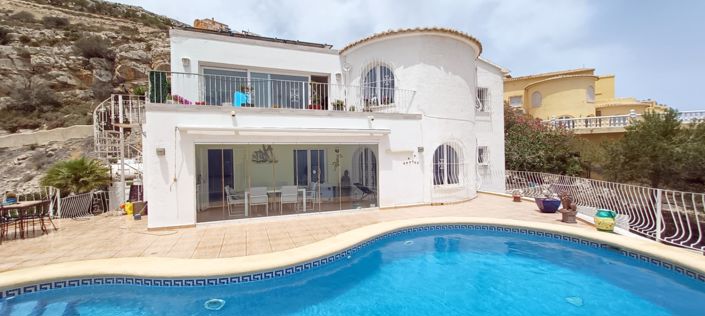 Image No.3-3 Bed Villa for sale