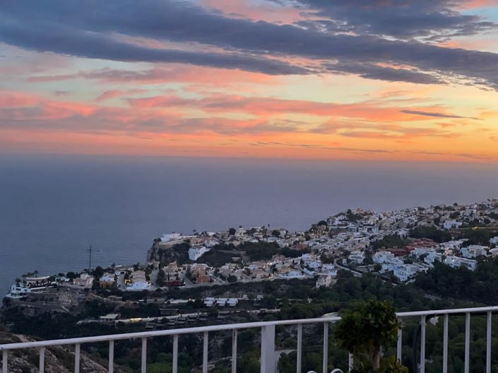 Image No.42-3 Bed Villa for sale