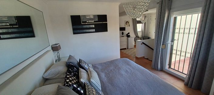 Image No.30-3 Bed Villa for sale