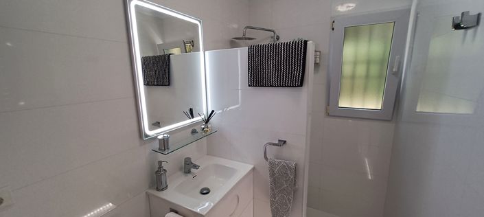 Image No.36-3 Bed Villa for sale