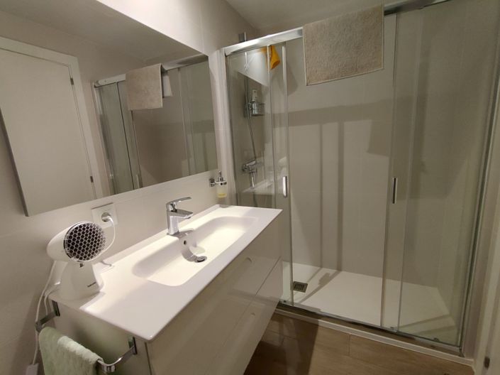 Image No.24-4 Bed Penthouse for sale