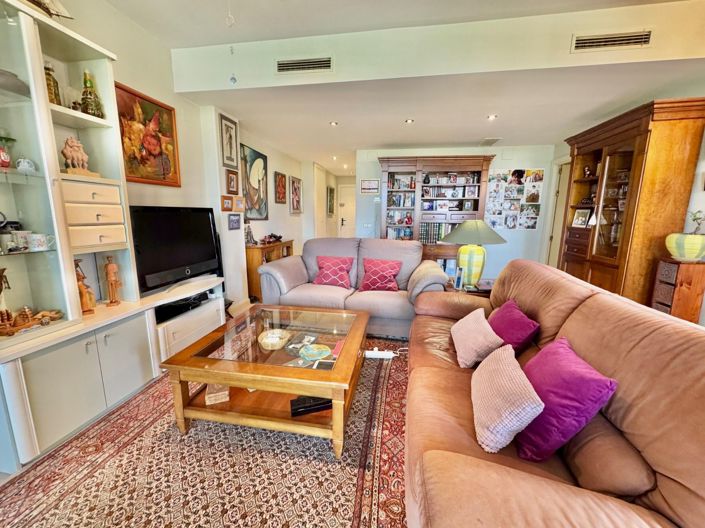 Image No.22-3 Bed Apartment for sale