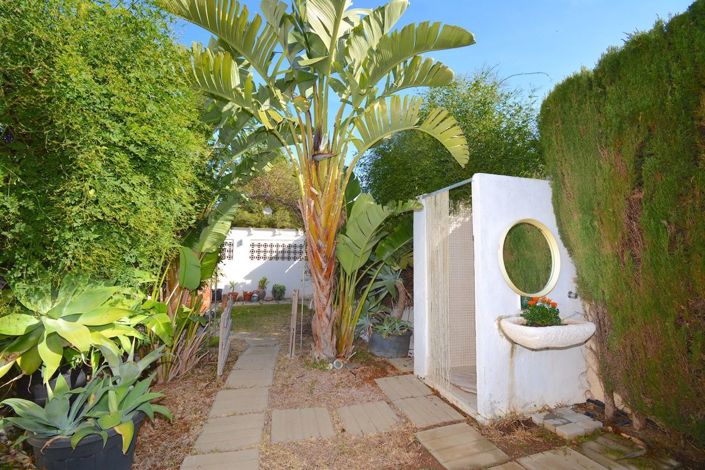 Image No.41-5 Bed Villa for sale