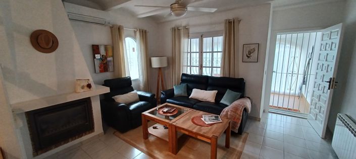 Image No.9-3 Bed Villa for sale