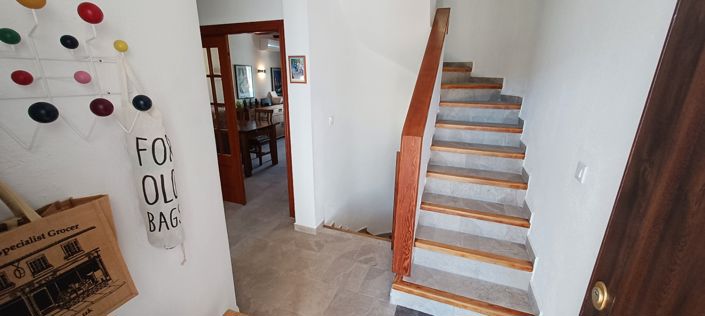 Image No.40-3 Bed Property for sale