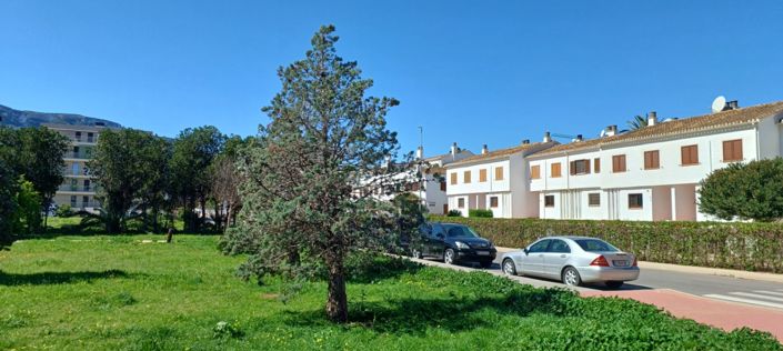 Image No.50-3 Bed Property for sale