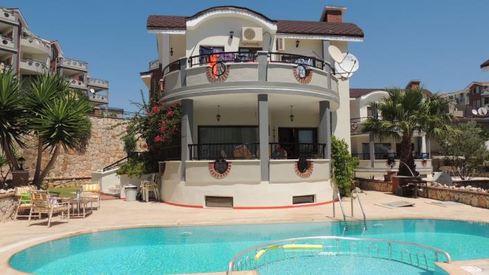 Image No.1-4 Bed Villa for sale
