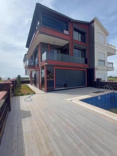 Image No.1-4 Bed House/Villa for sale