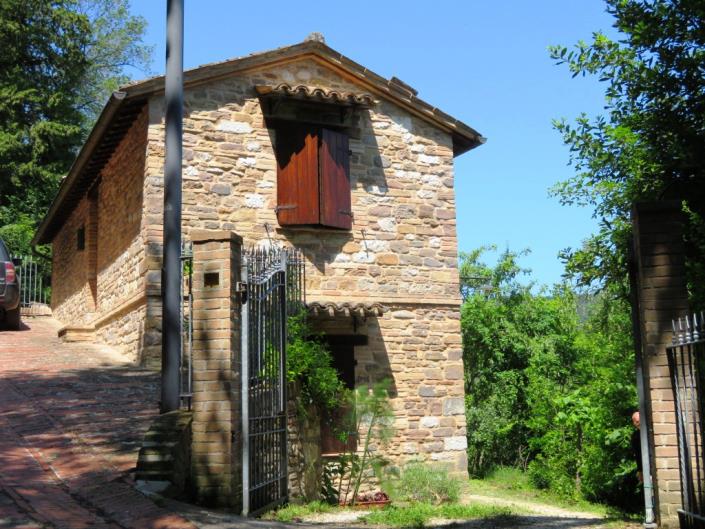 Image No.8-2 Bed Cottage for sale