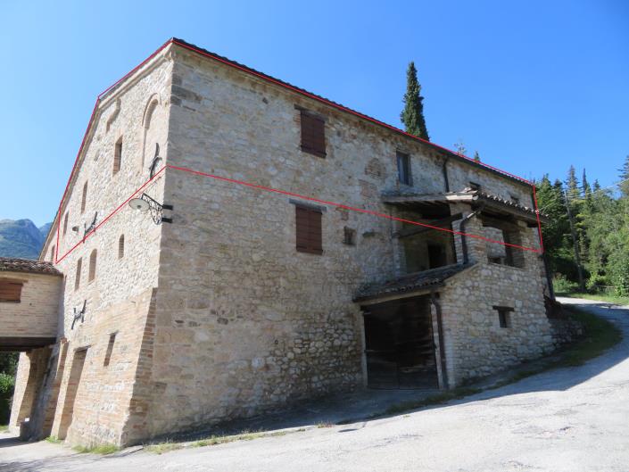 Image No.2-Maison de village de 3 chambres à vendre à Sarnano