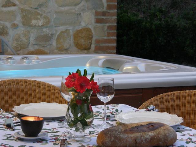 Image No.12-Chalet de 2 chambres à vendre à Montelparo