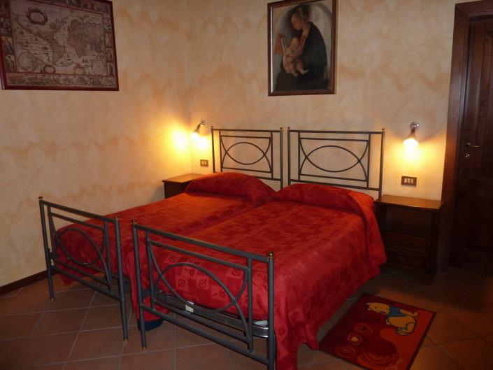 Image No.15-Chalet de 2 chambres à vendre à Montelparo