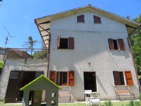 Image No.2-3 Bed House for sale