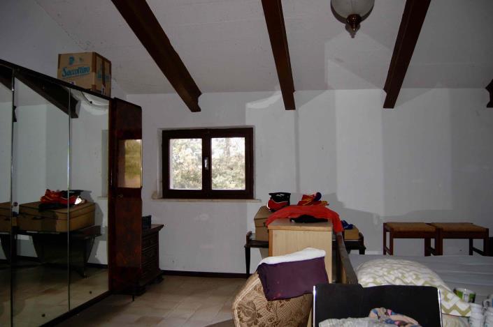 Image No.19-4 Bed Country House for sale