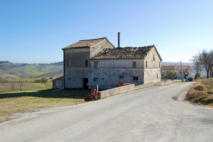 Image No.4-4 Bed Farmhouse for sale