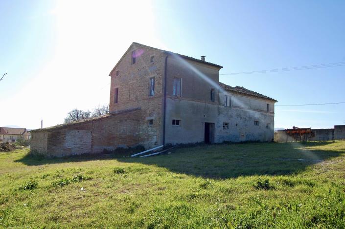 Image No.5-4 Bed Farmhouse for sale