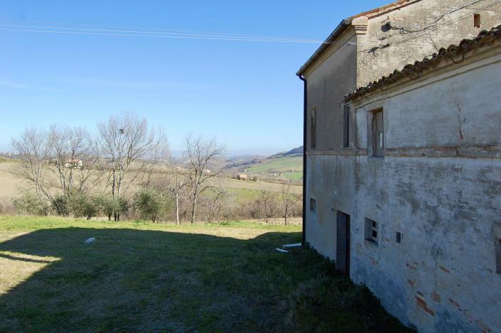 Image No.8-4 Bed Farmhouse for sale