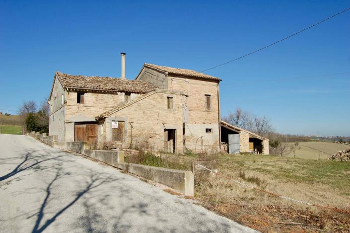 Image No.9-4 Bed Farmhouse for sale