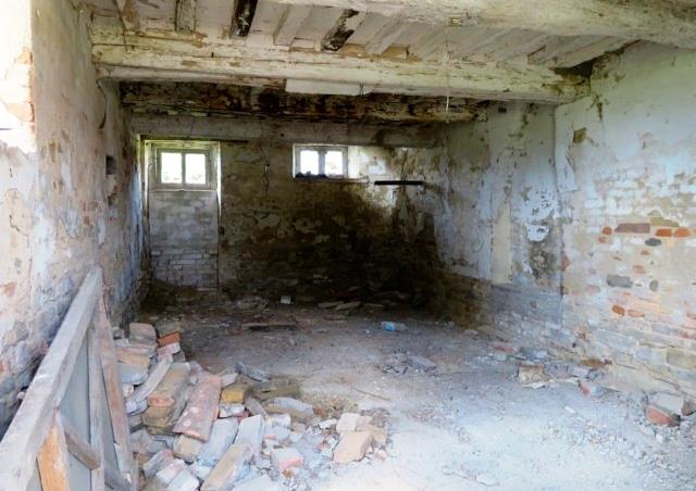 Image No.14-4 Bed Farmhouse for sale