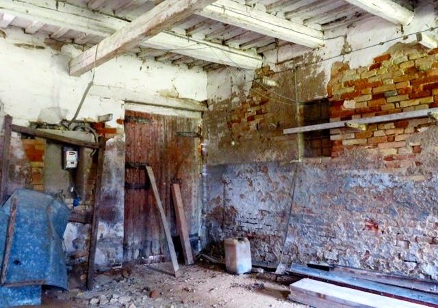 Image No.15-4 Bed Farmhouse for sale