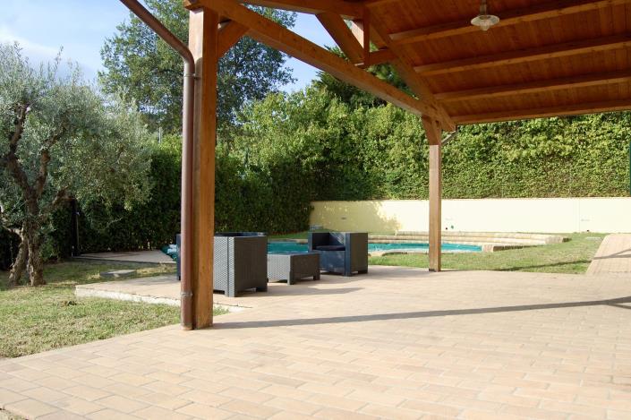 Image No.7-2 Bed Country House for sale