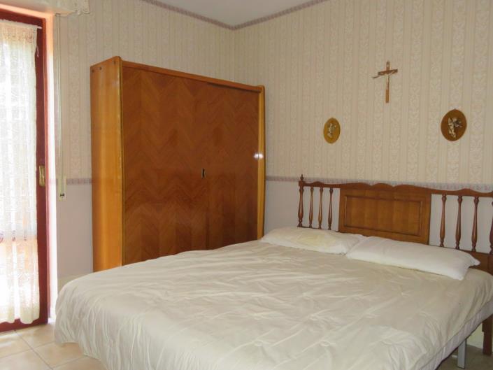 Image No.22-3 Bed Cottage for sale