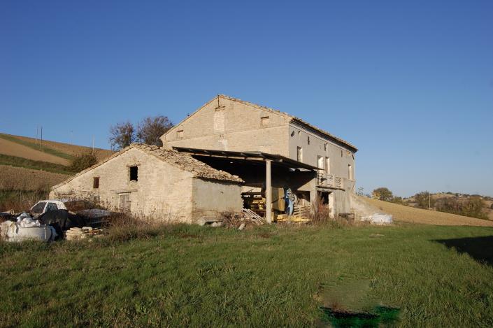 Image No.13-3 Bed Farmhouse for sale