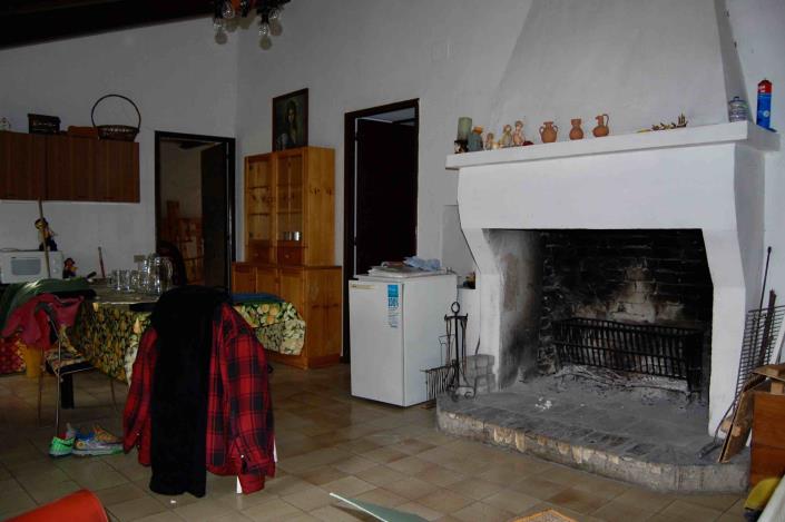 Image No.19-4 Bed Farmhouse for sale